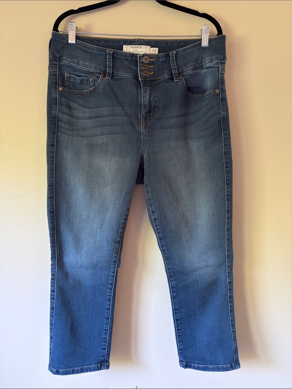 torrid Mid-Rise Blue Cropped Stretch Jeans
